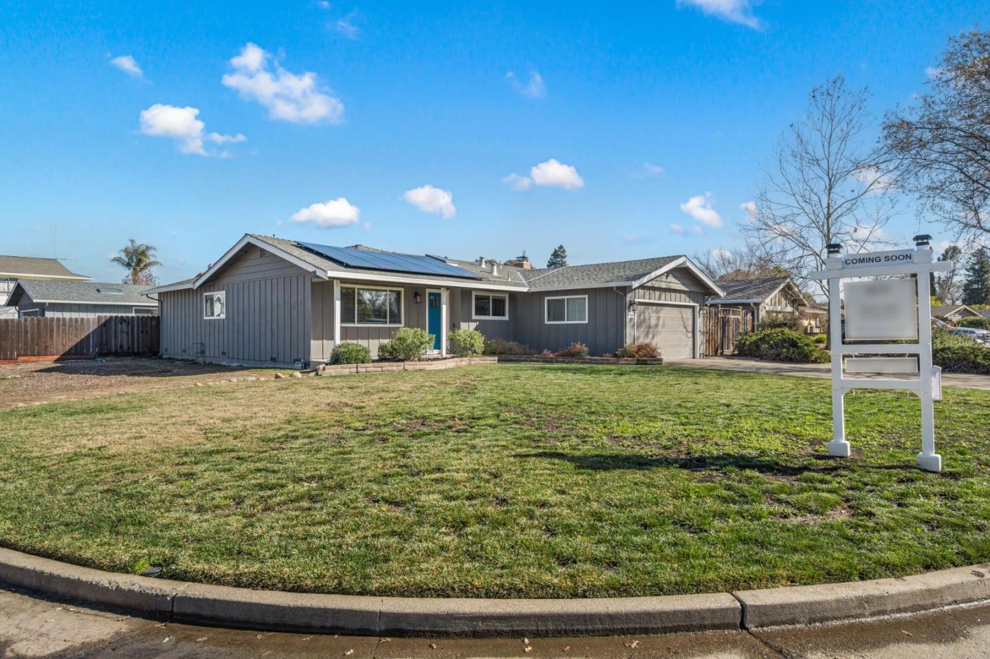 15590 La Alameda Drive