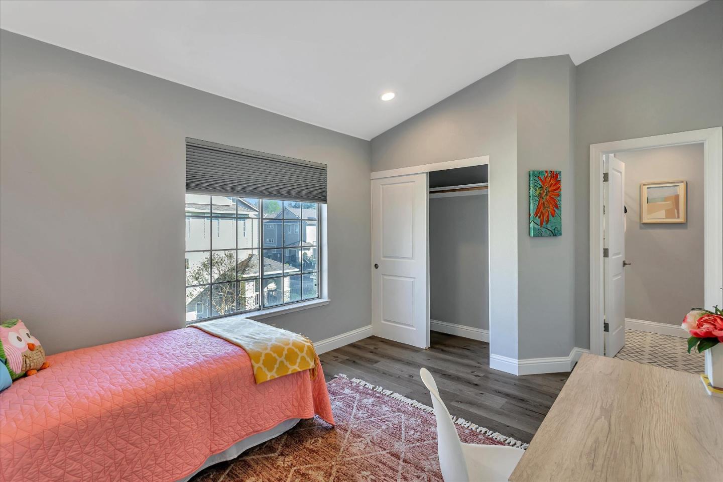 1835 Sterling Landing