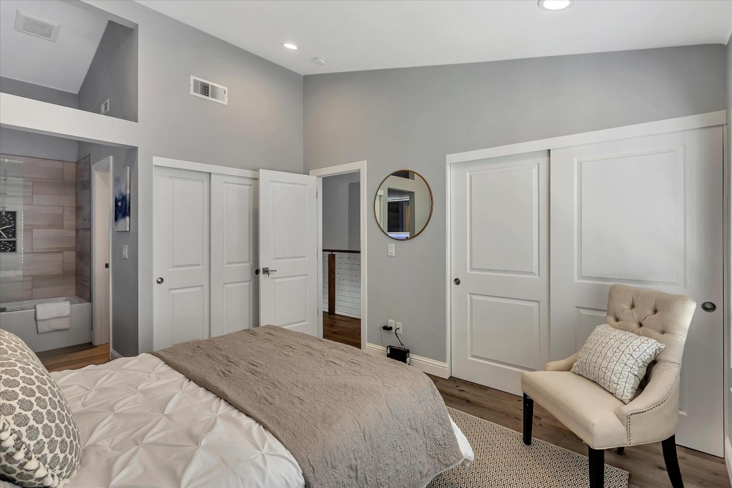 1835 Sterling Landing