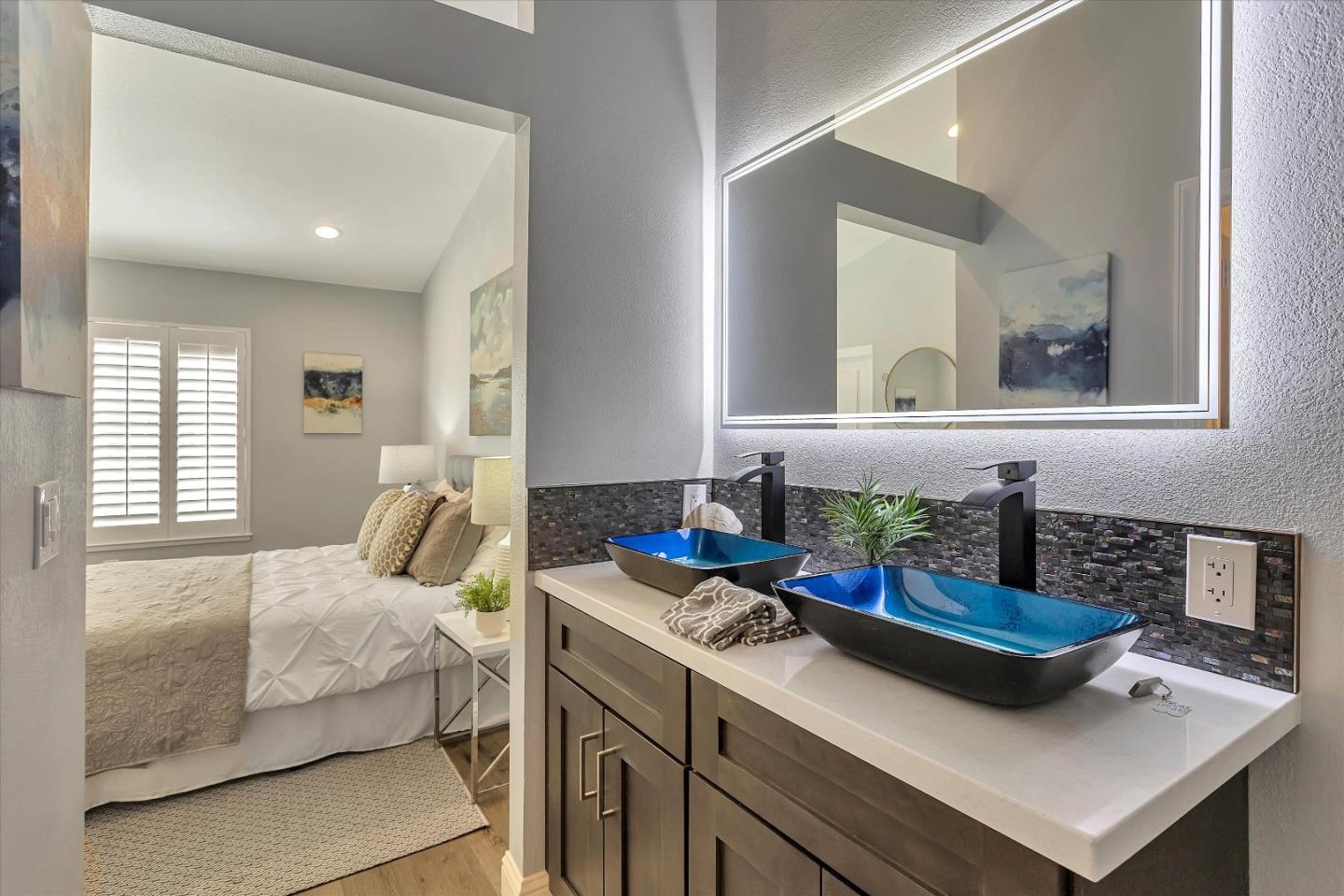 1835 Sterling Landing