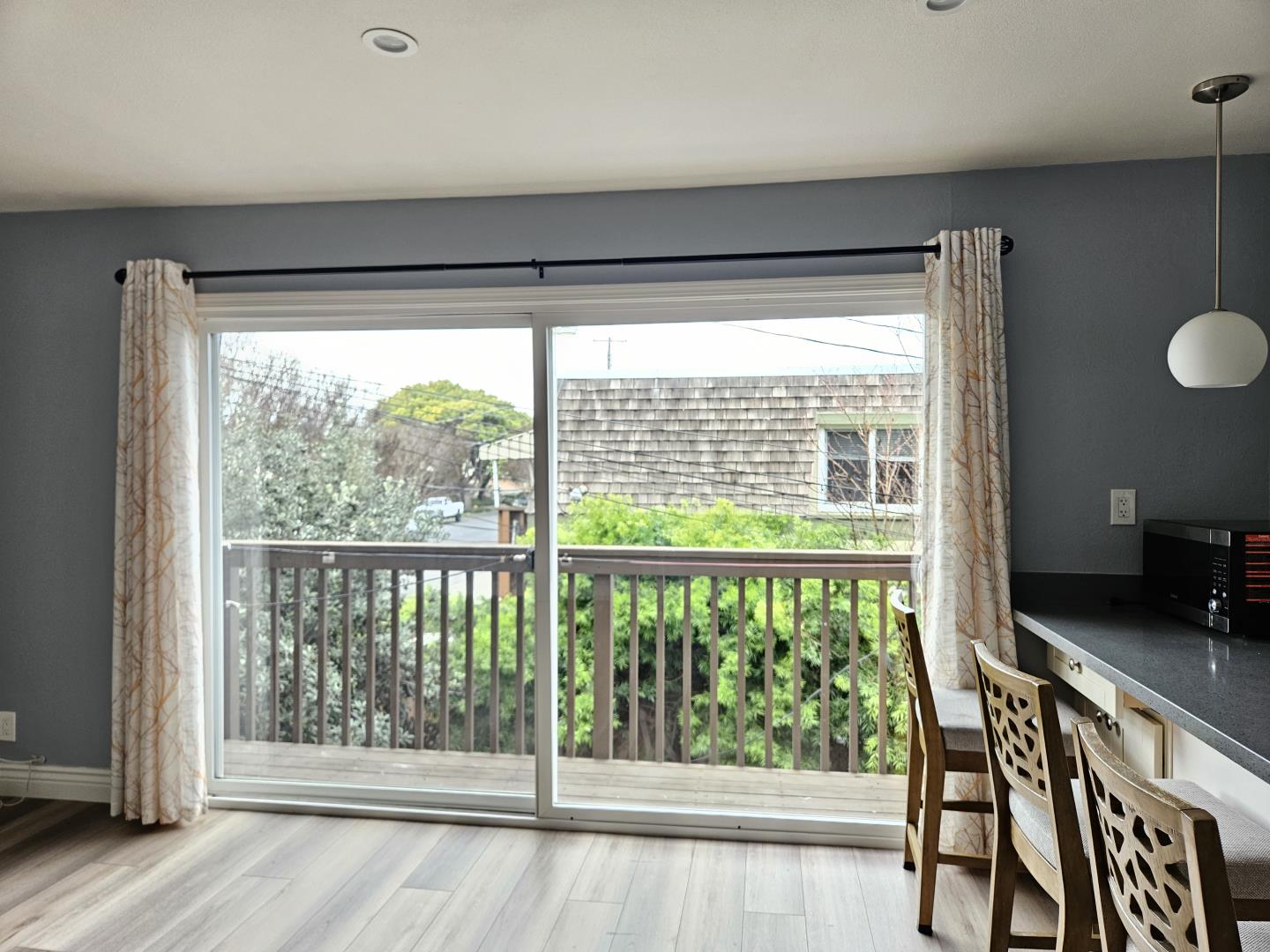 2055 Aldengate Way Unit: 2