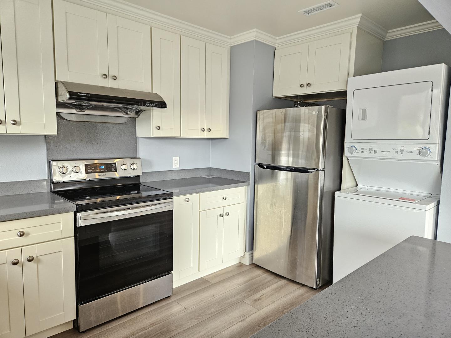 2055 Aldengate Way Unit: 2