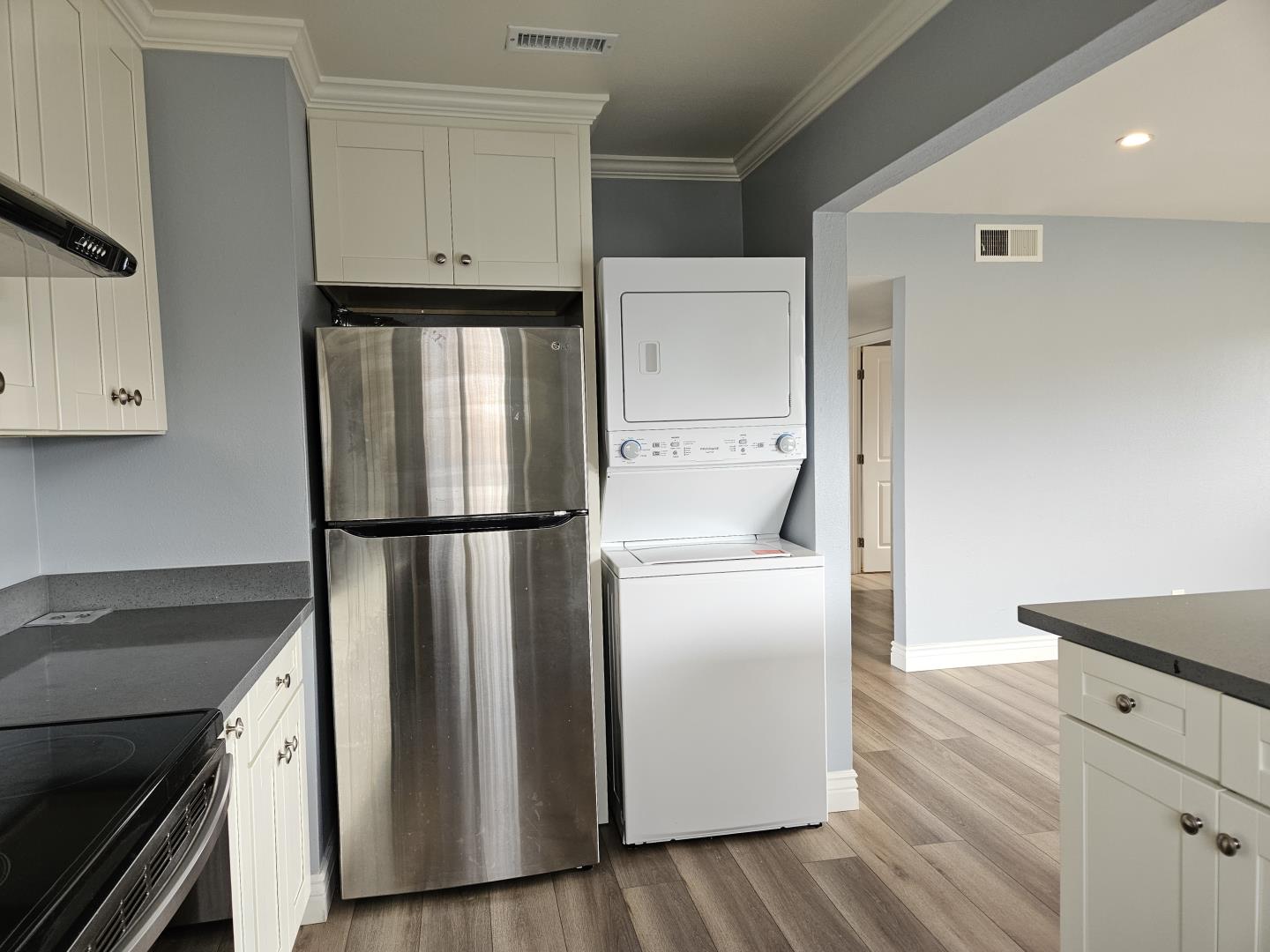 2055 Aldengate Way Unit: 2