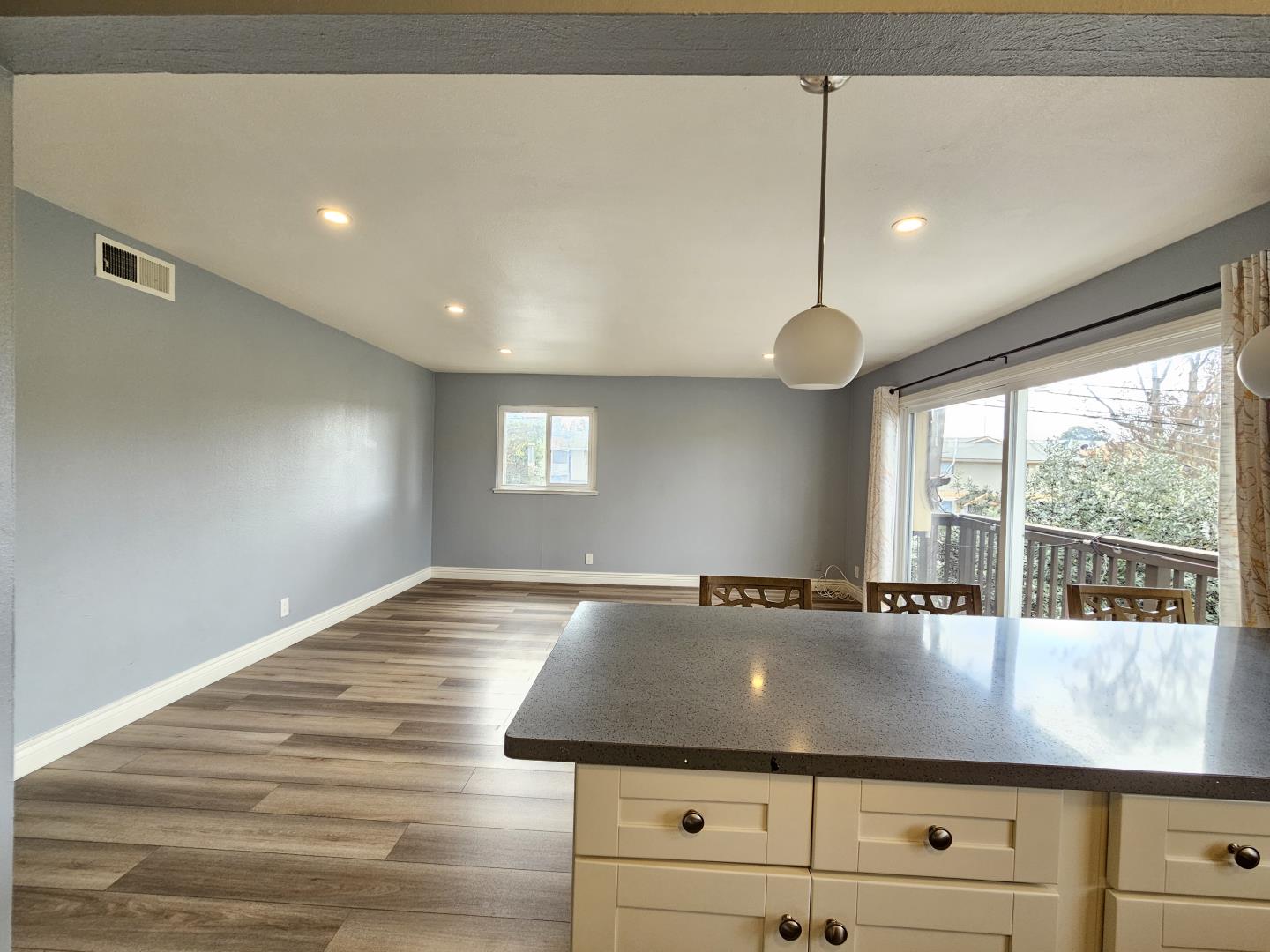 2055 Aldengate Way Unit: 2