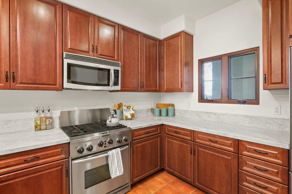220 View Street Unit: 220