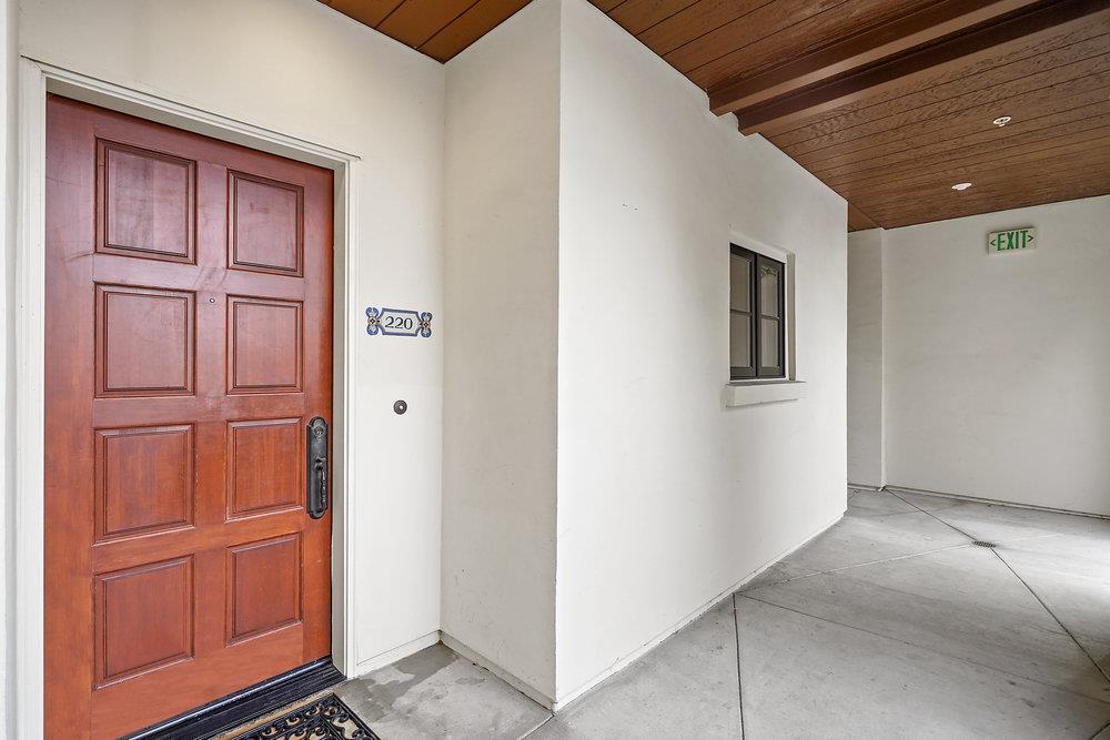 220 View Street Unit: 220