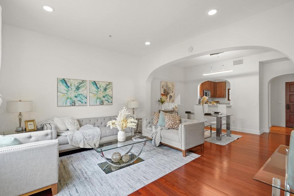 220 View Street Unit: 220