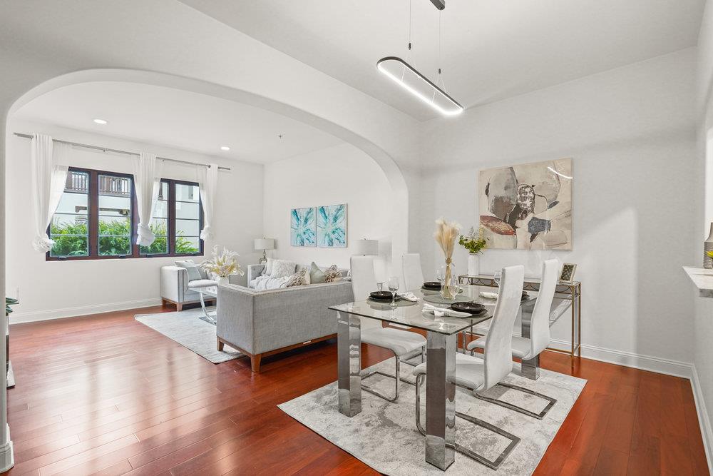 220 View Street Unit: 220
