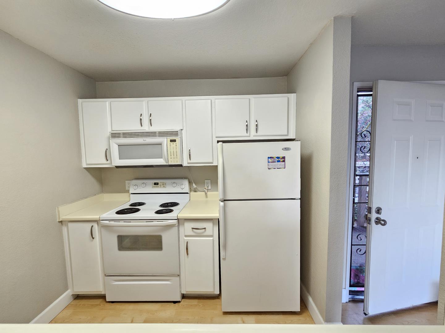 695 Bristol Drive Unit: 380