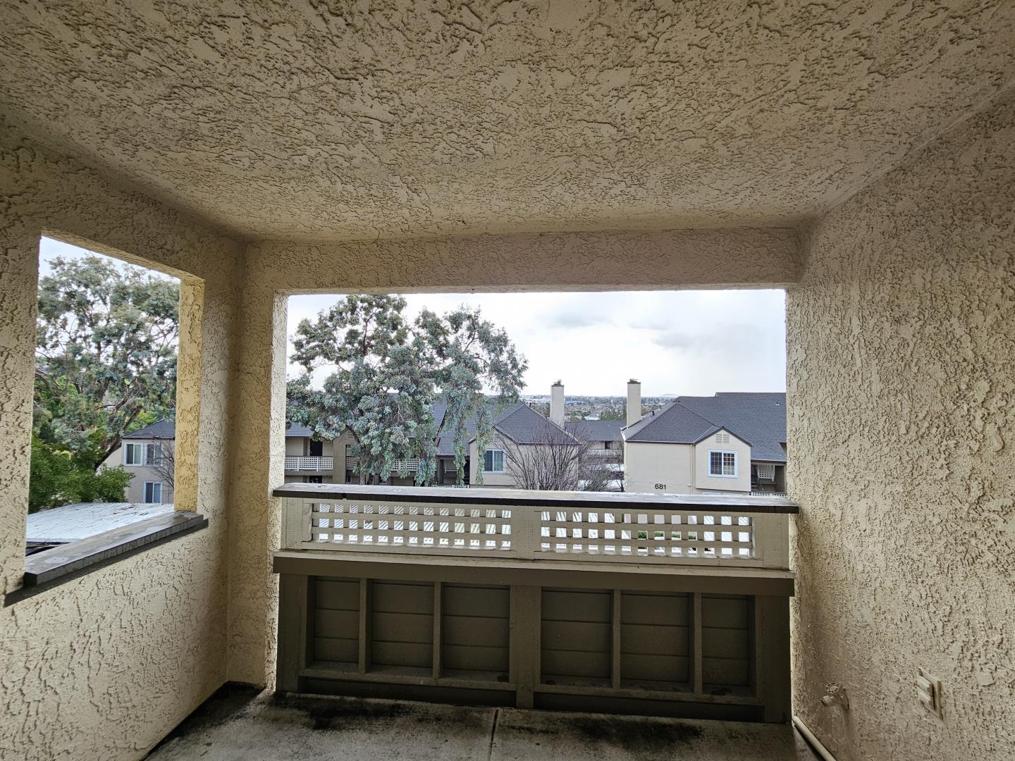 695 Bristol Drive Unit: 380