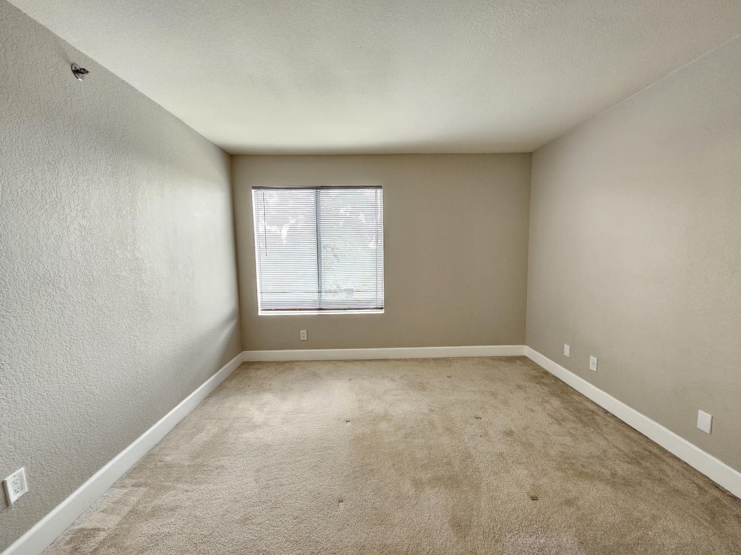 695 Bristol Drive Unit: 380