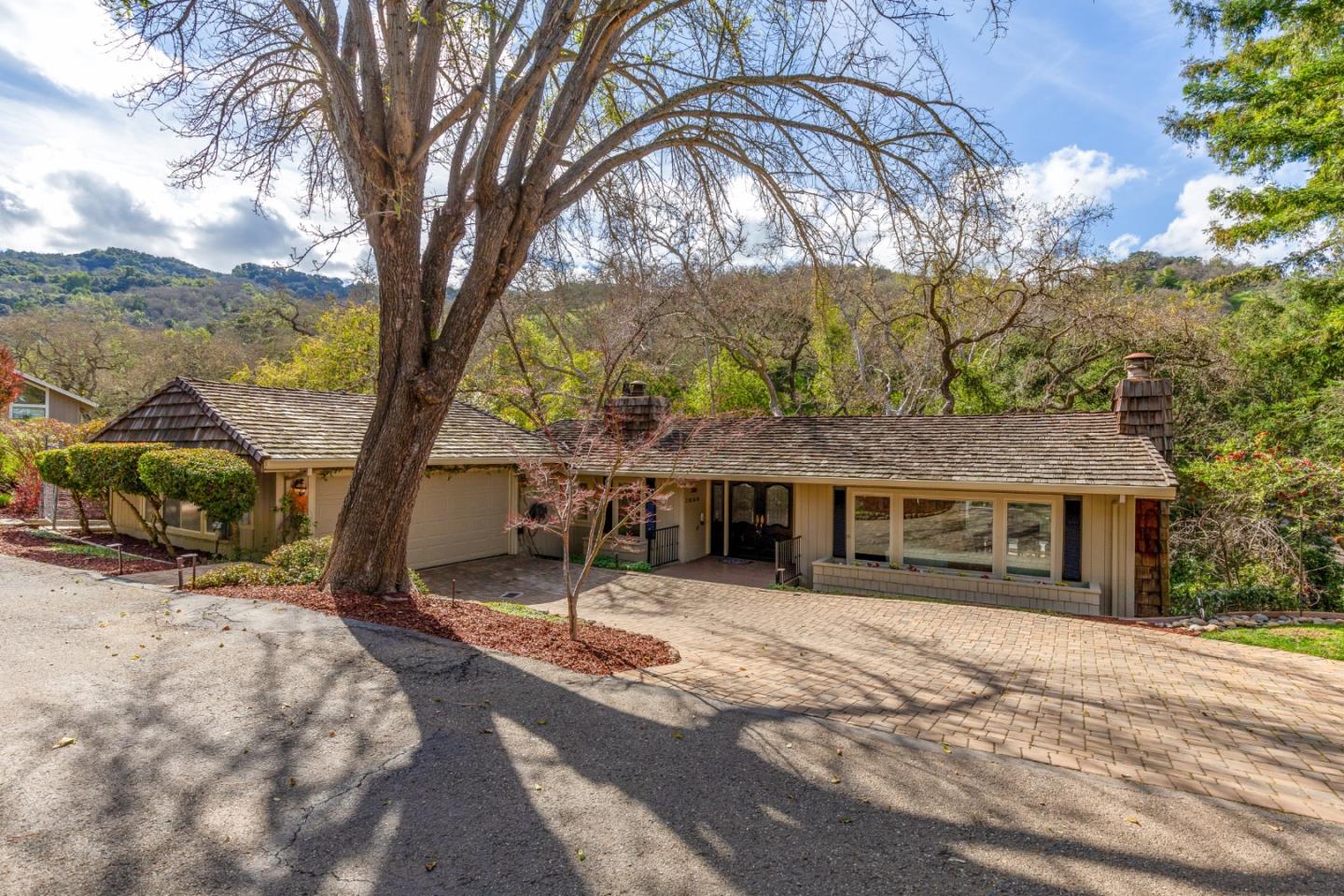 1256 Echo Ridge Court