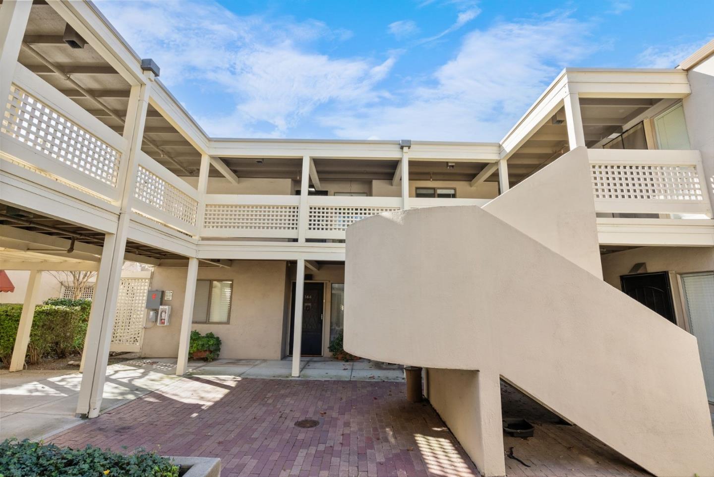 451 Alberto Way Unit: D244