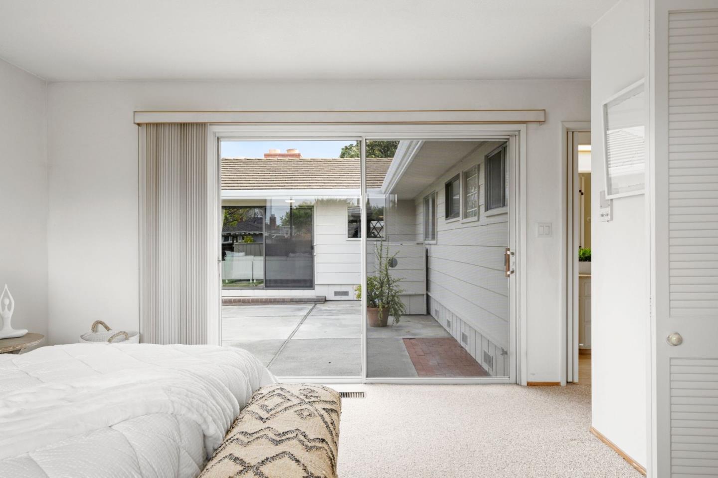 1742 Willow Creek CT