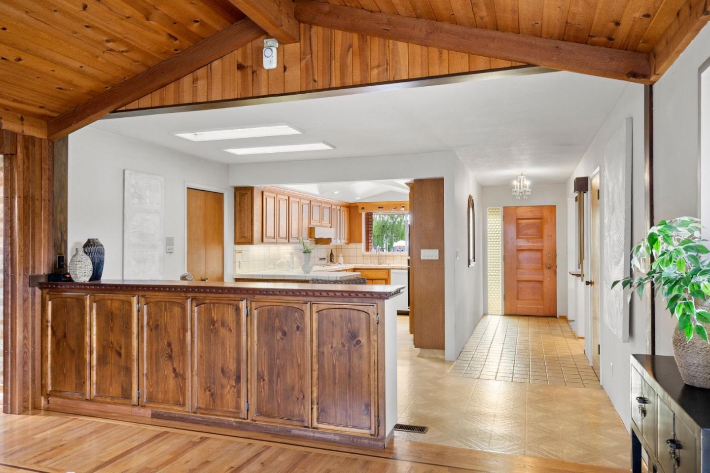 1742 Willow Creek CT