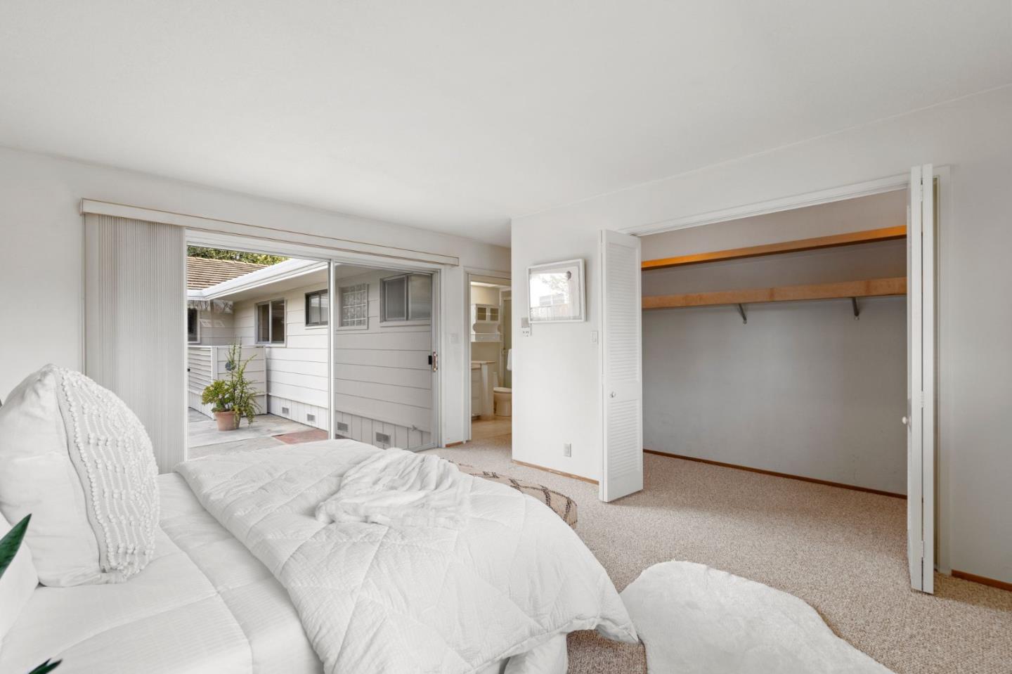 1742 Willow Creek CT