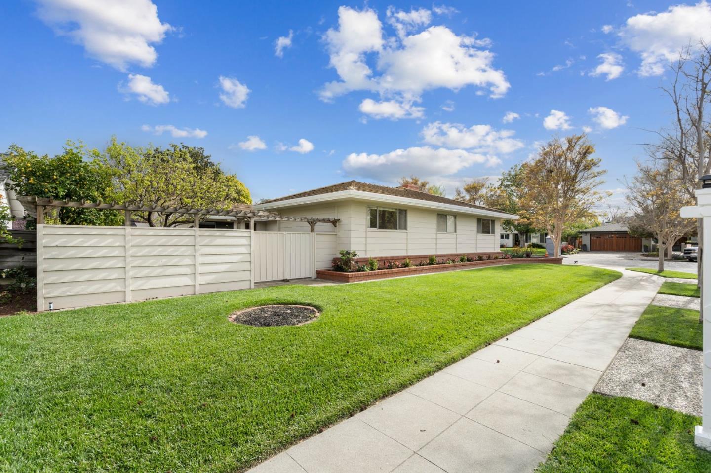 1742 Willow Creek CT