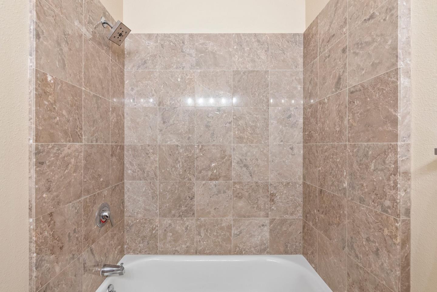 3239 Amidy Garden WAY