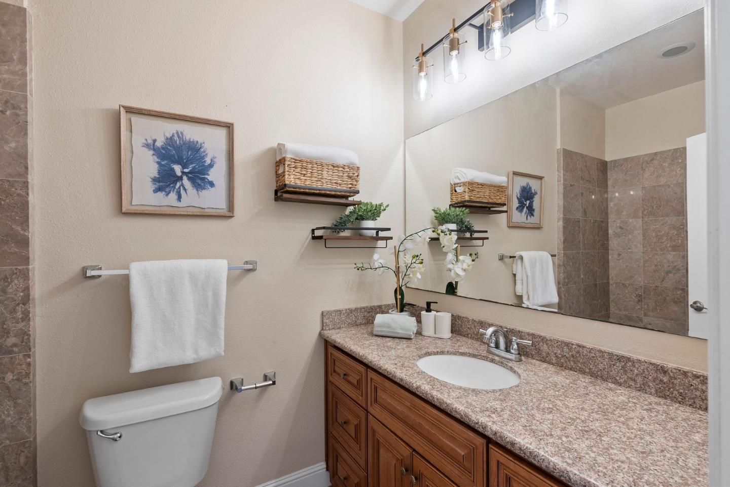 3239 Amidy Garden WAY