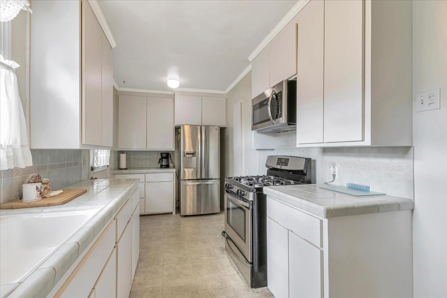 120 San Antonio Avenue