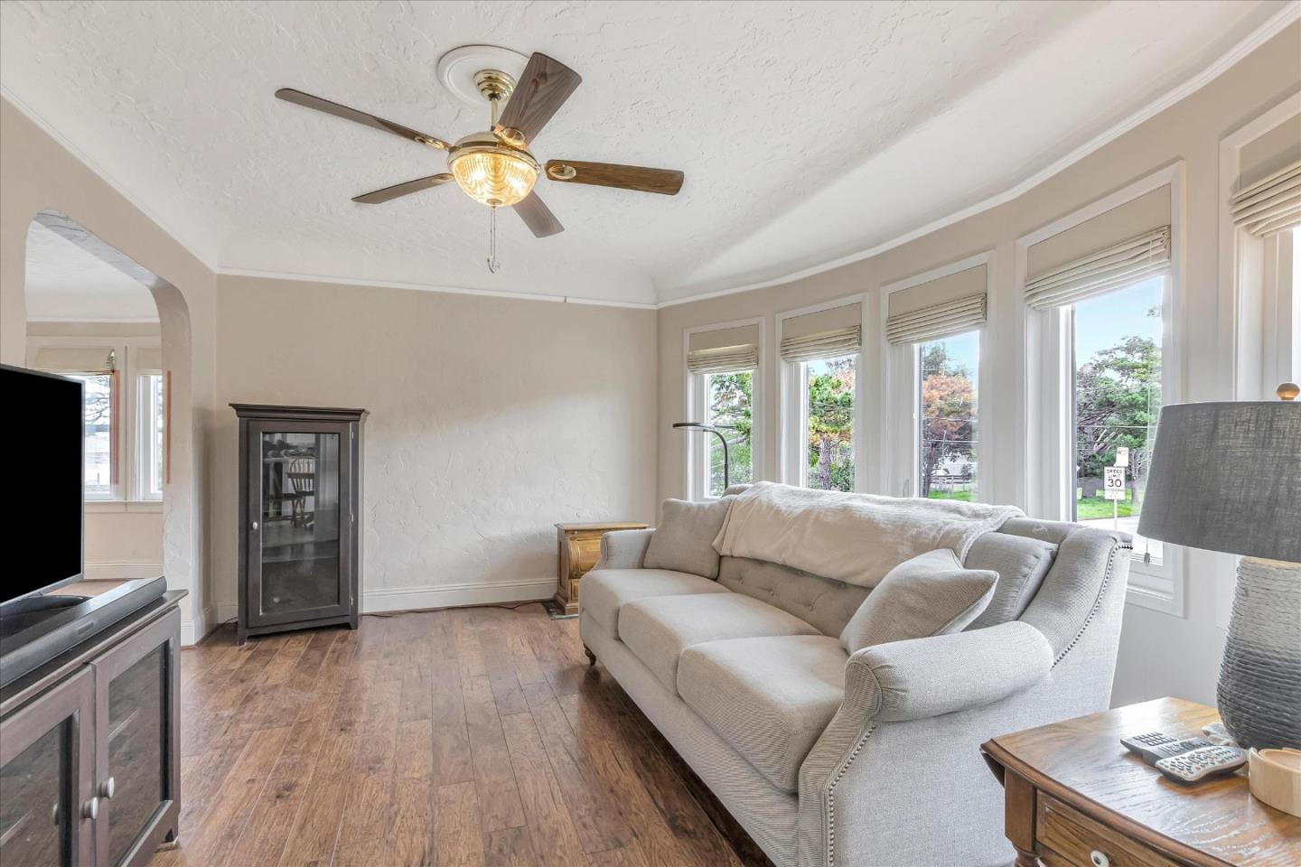 120 San Antonio Avenue