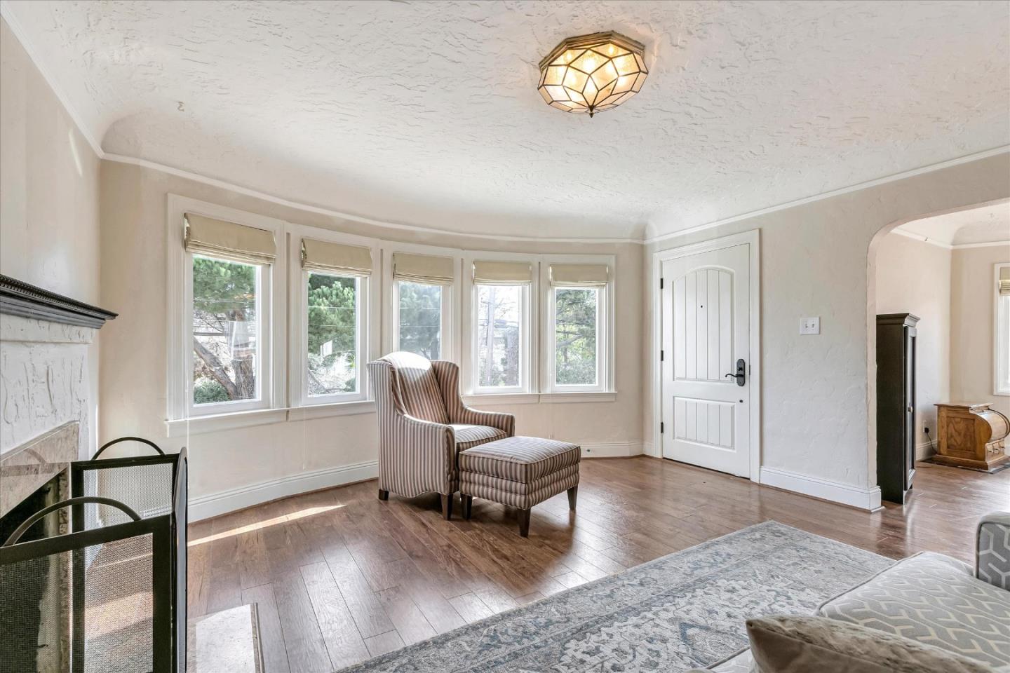 120 San Antonio Avenue