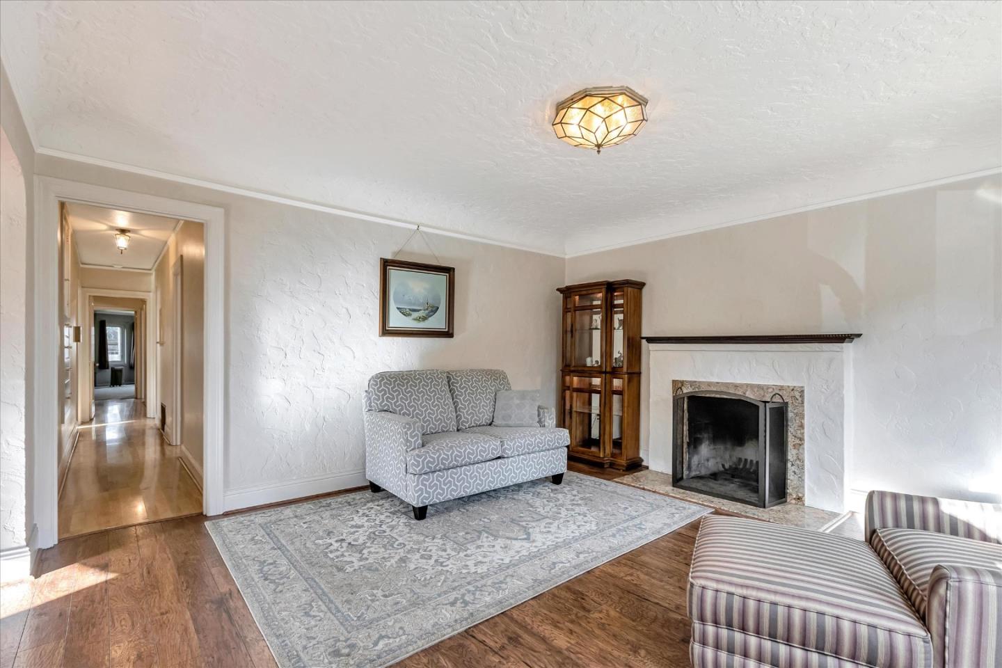 120 San Antonio Avenue