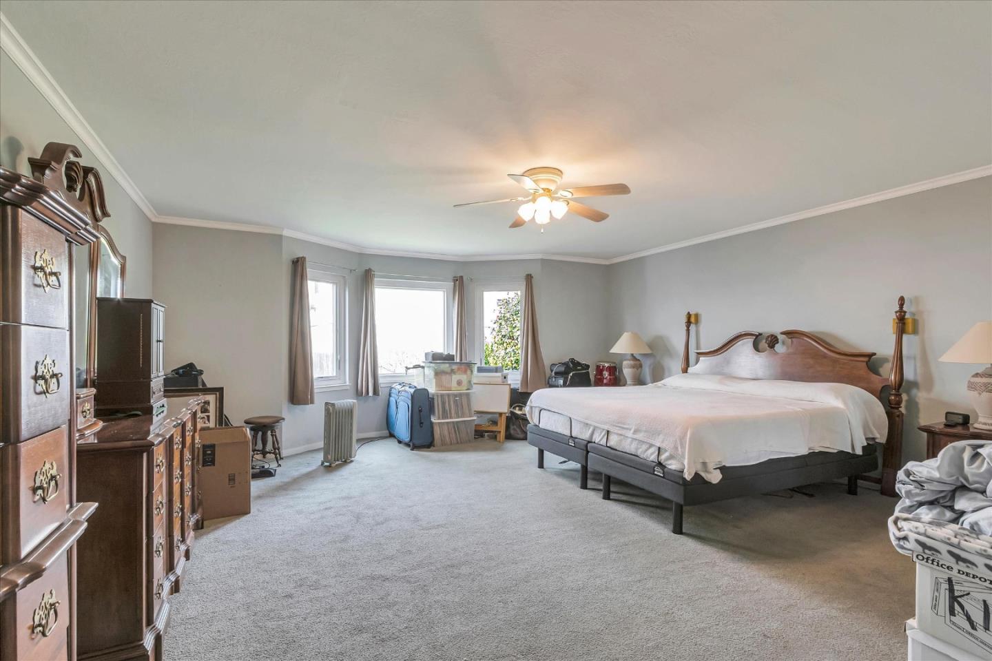 120 San Antonio Avenue