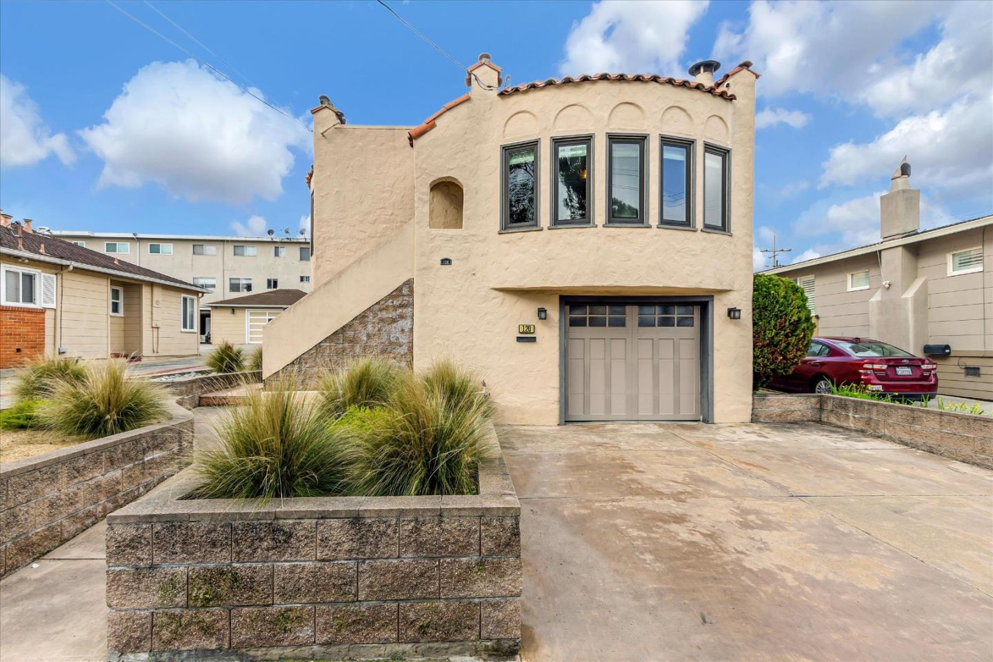 120 San Antonio Avenue