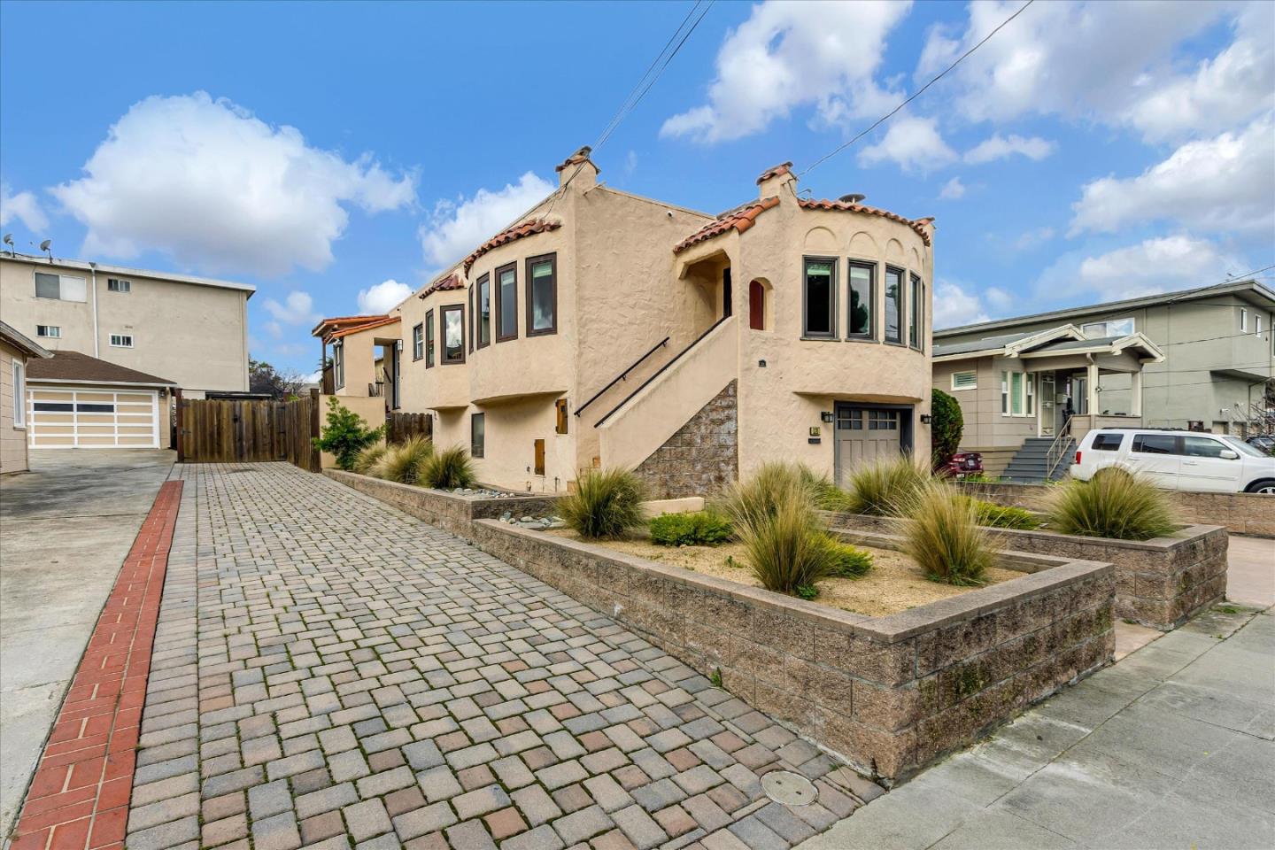 120 San Antonio Avenue