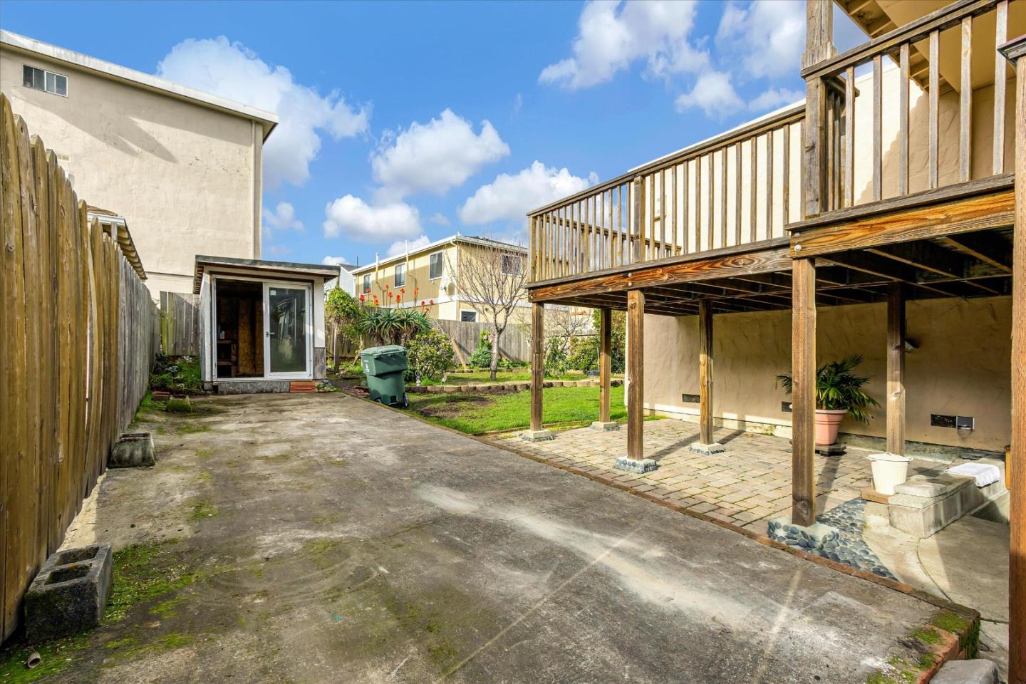 120 San Antonio Avenue