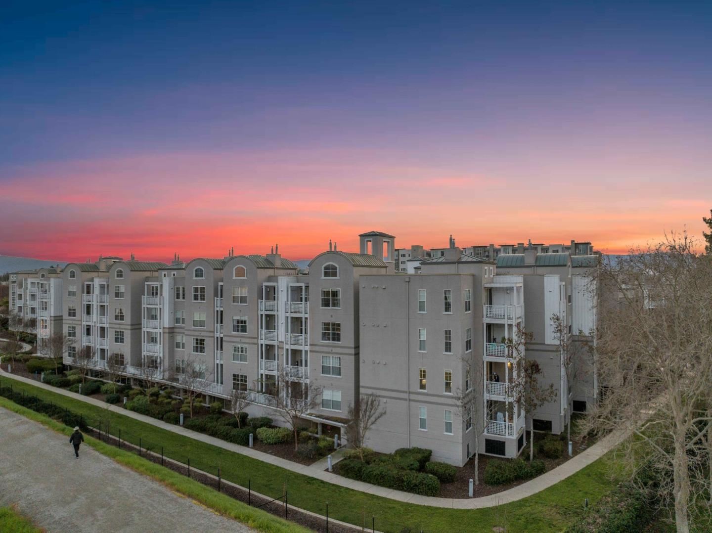 3901 Lick Mill BLVD 208