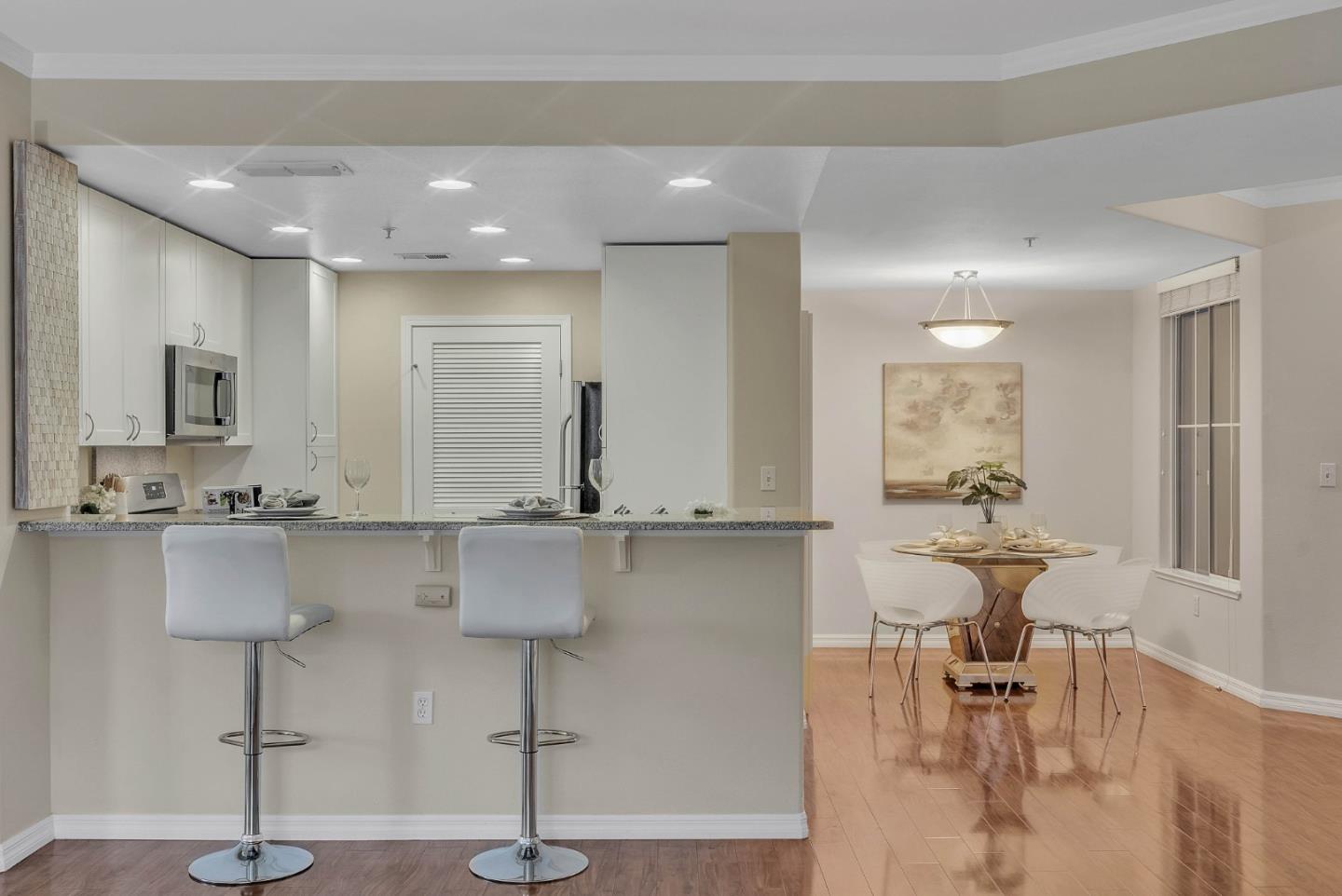 3901 Lick Mill BLVD 208