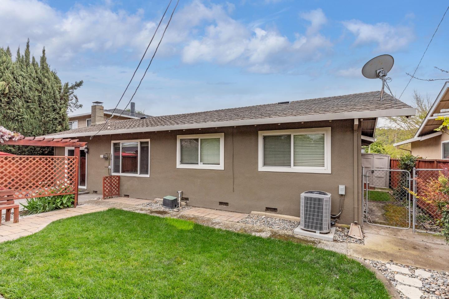 6051 Santa Ysabel WAY