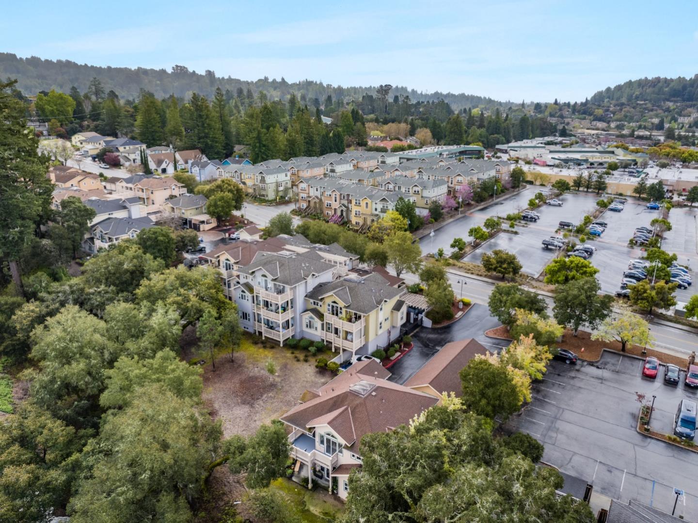 268 Bluebonnet LN 321