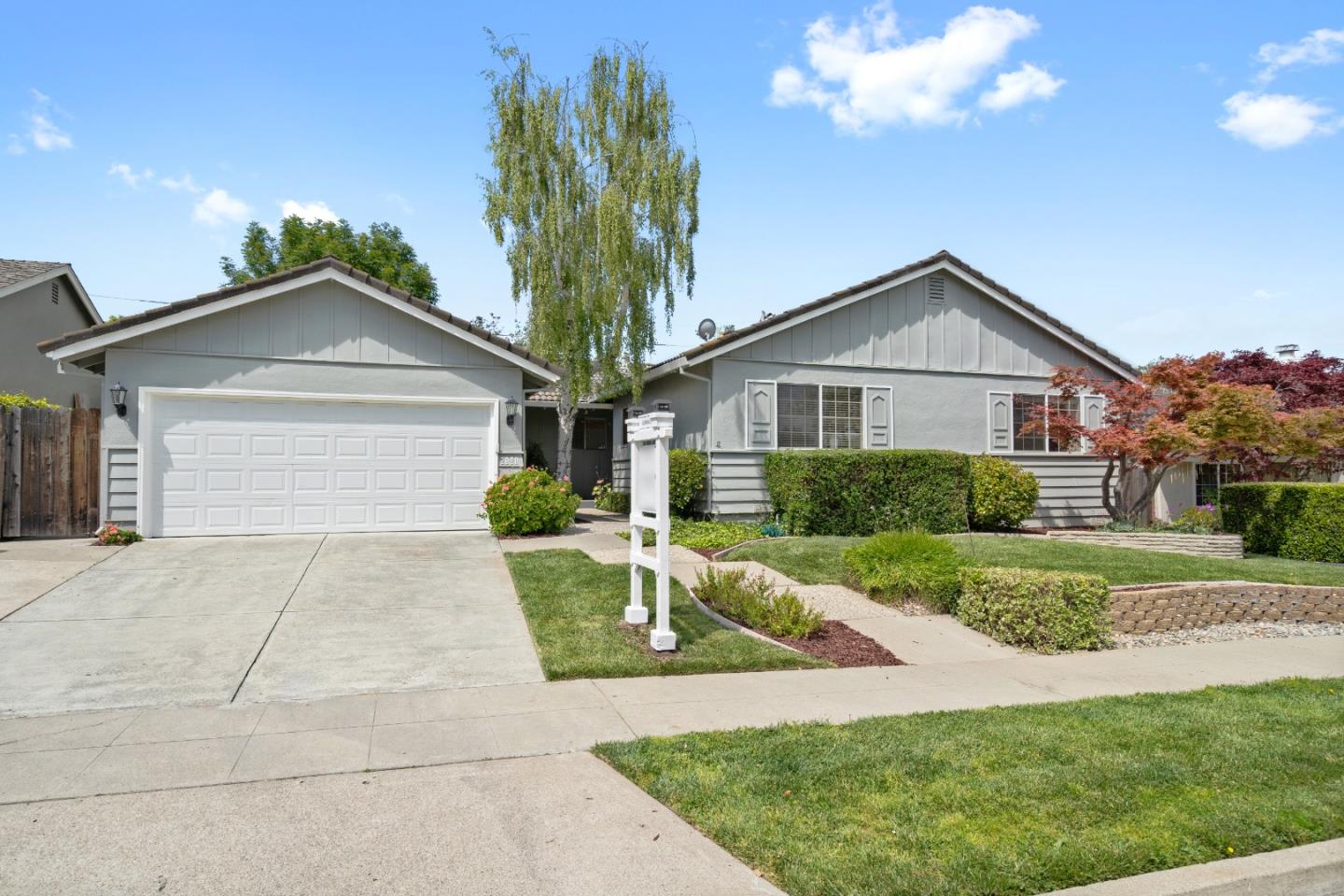 5501 Blossom Acres DR