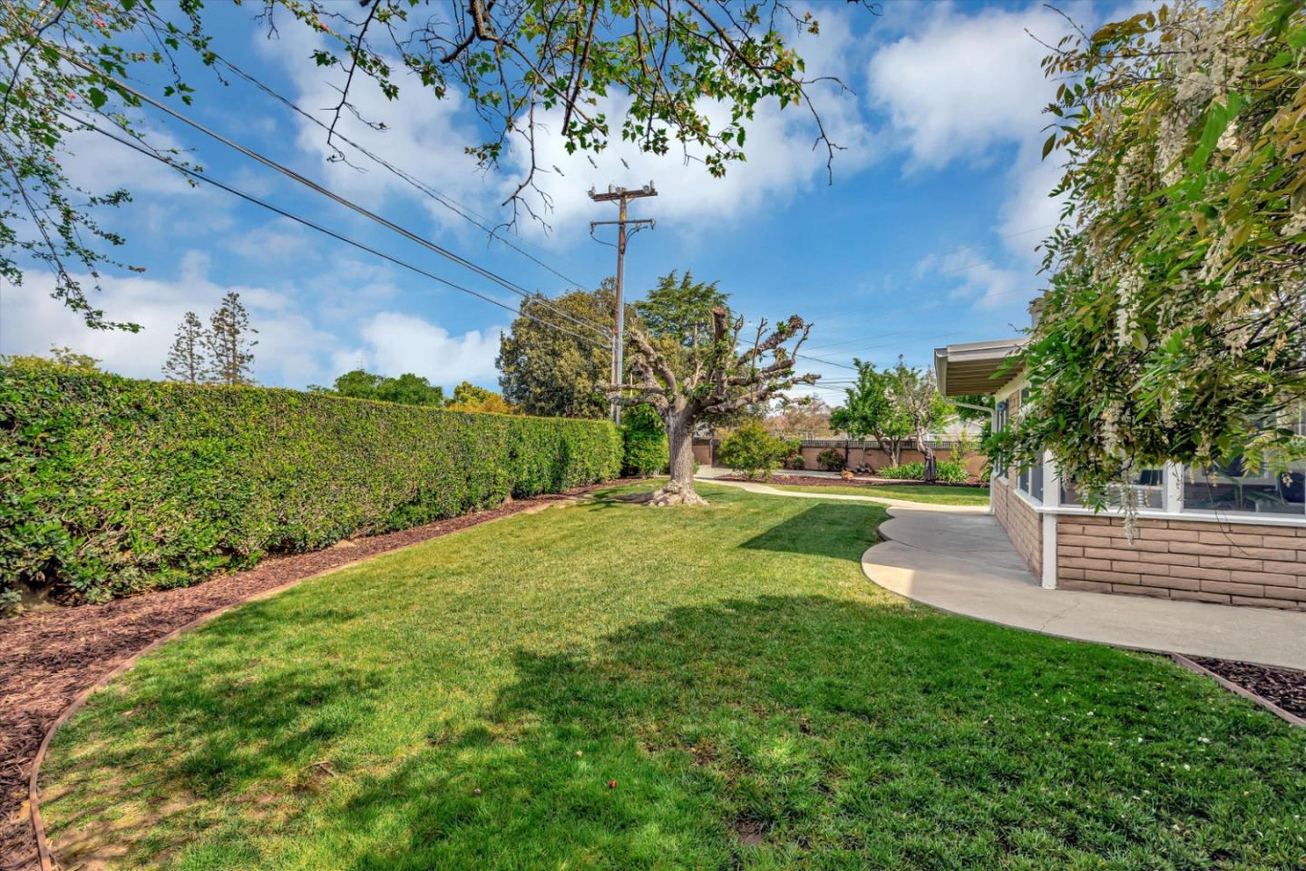 5451 Blossom Wood DR