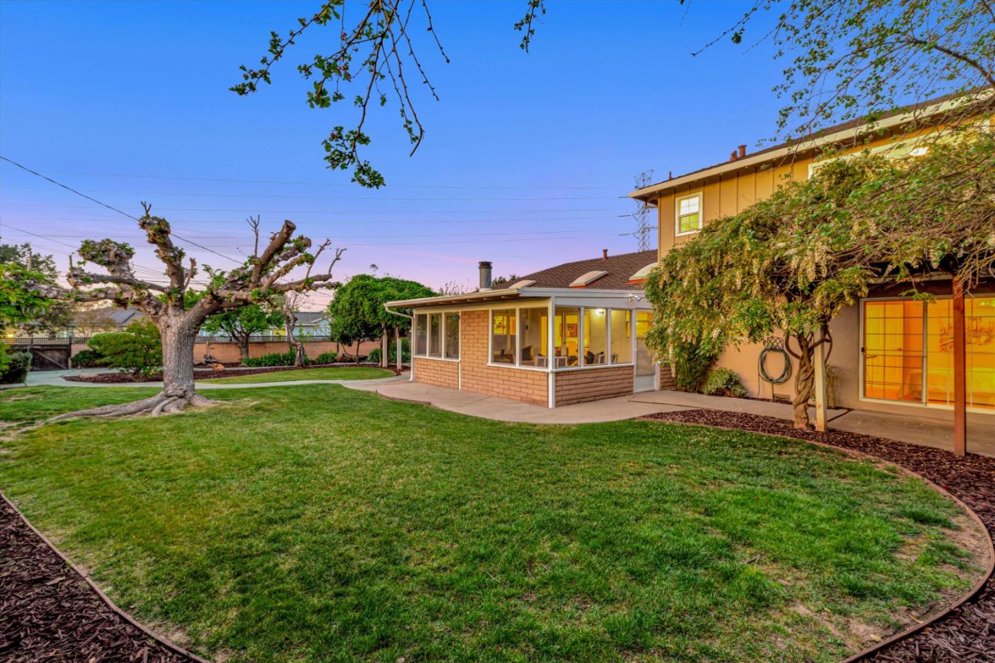 5451 Blossom Wood DR