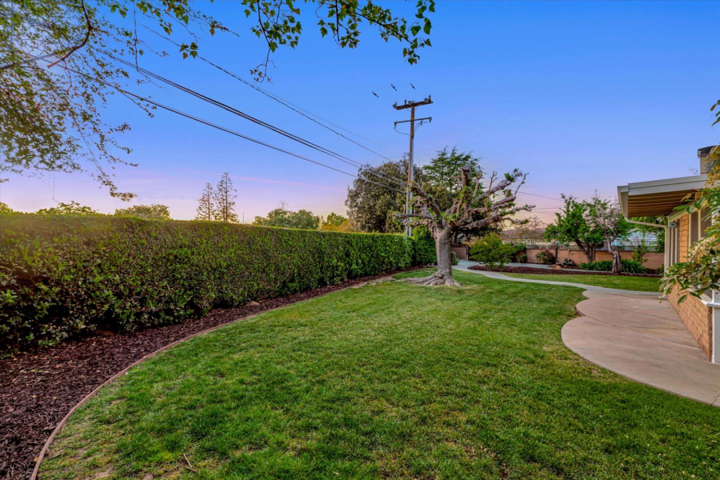 5451 Blossom Wood DR