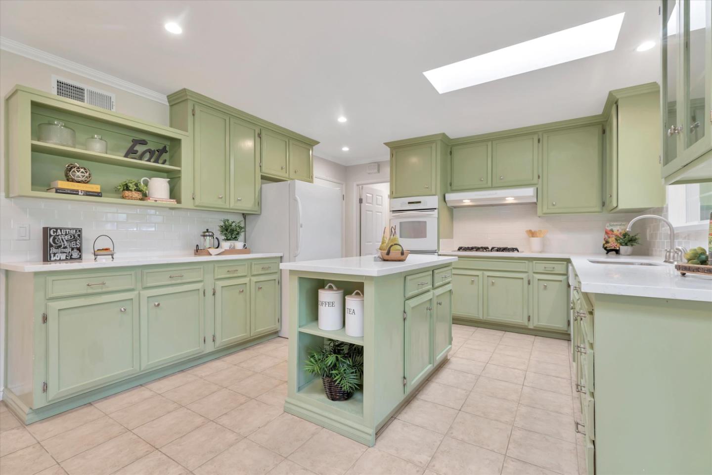 5451 Blossom Wood DR