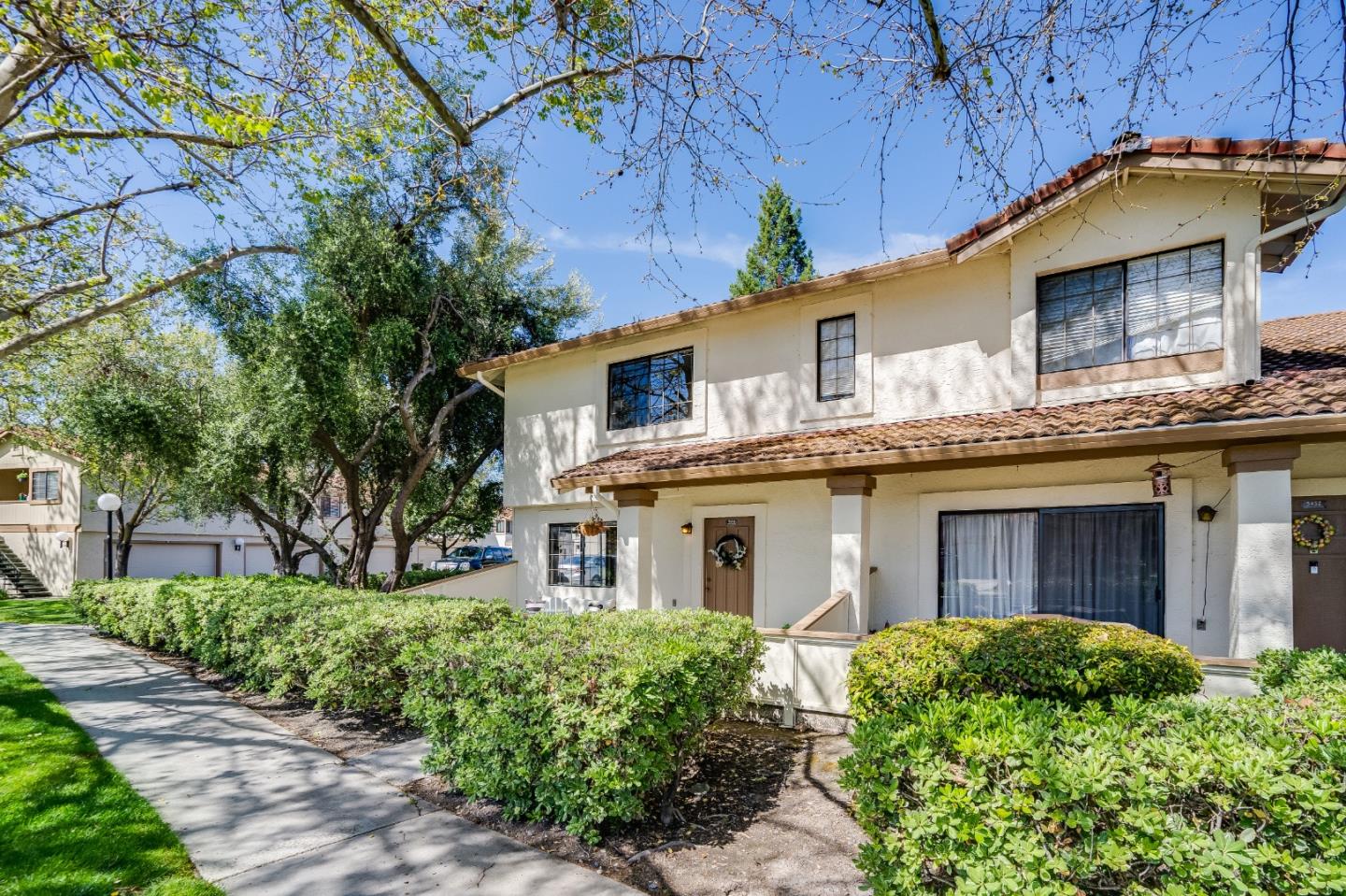 5454 Colony Green DR