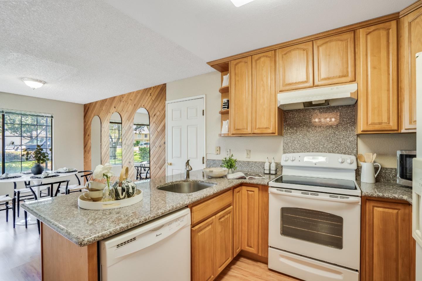 5454 Colony Green DR