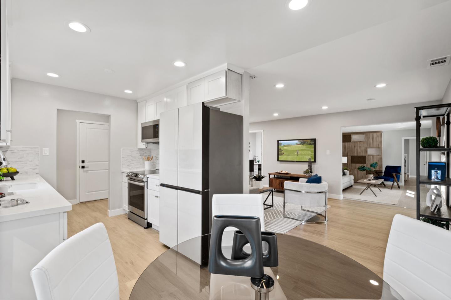 642 San Patricio AVE