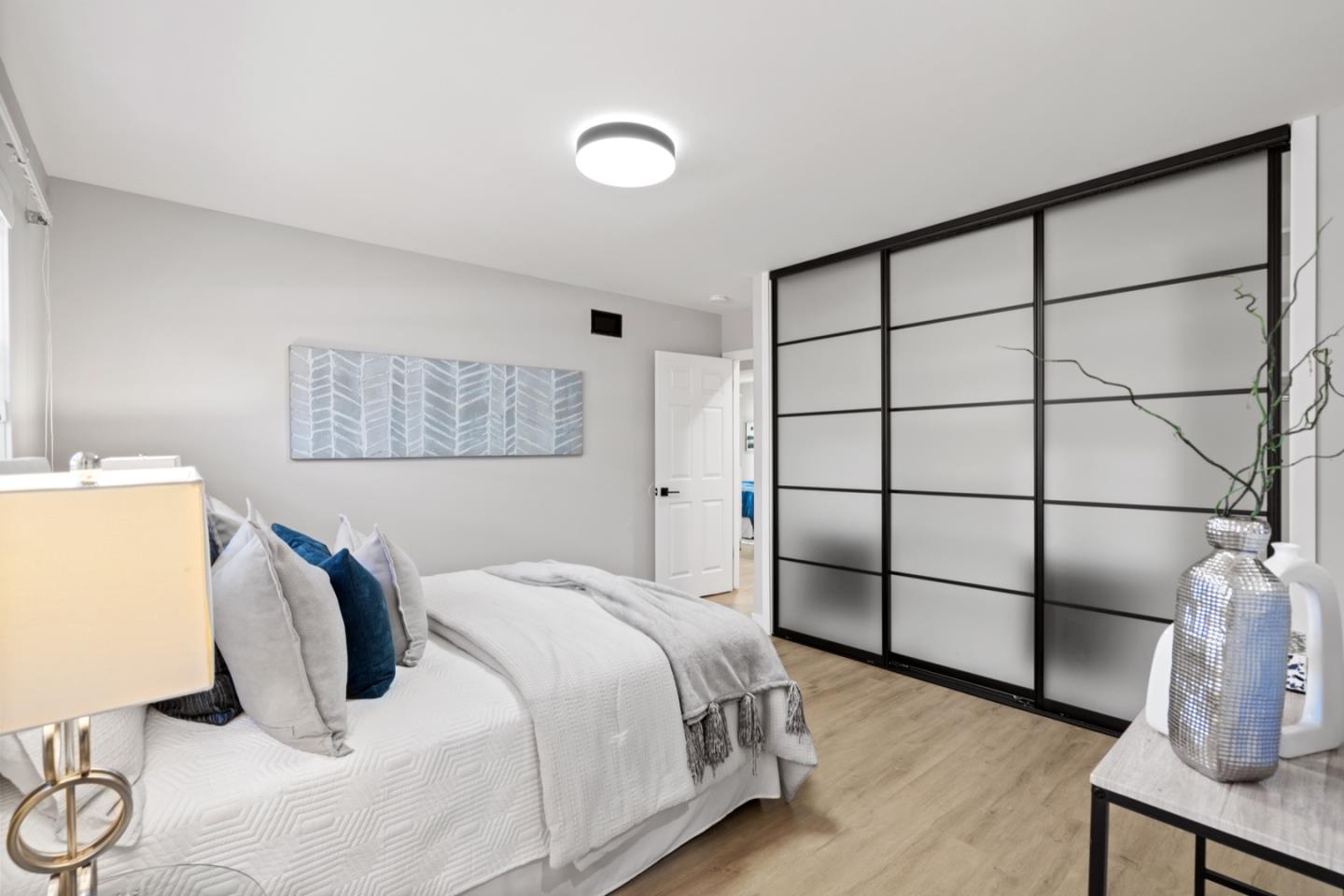 642 San Patricio AVE