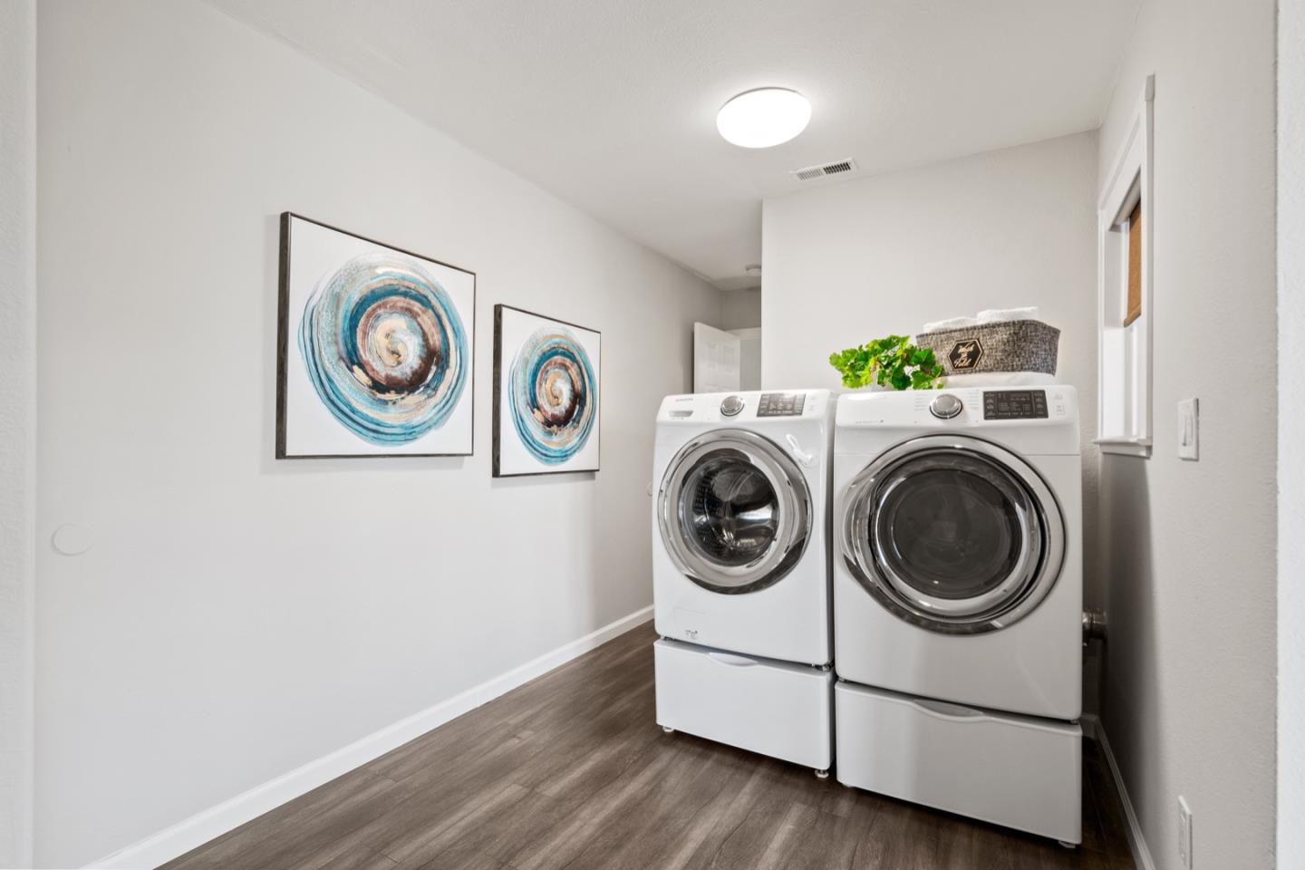 642 San Patricio AVE