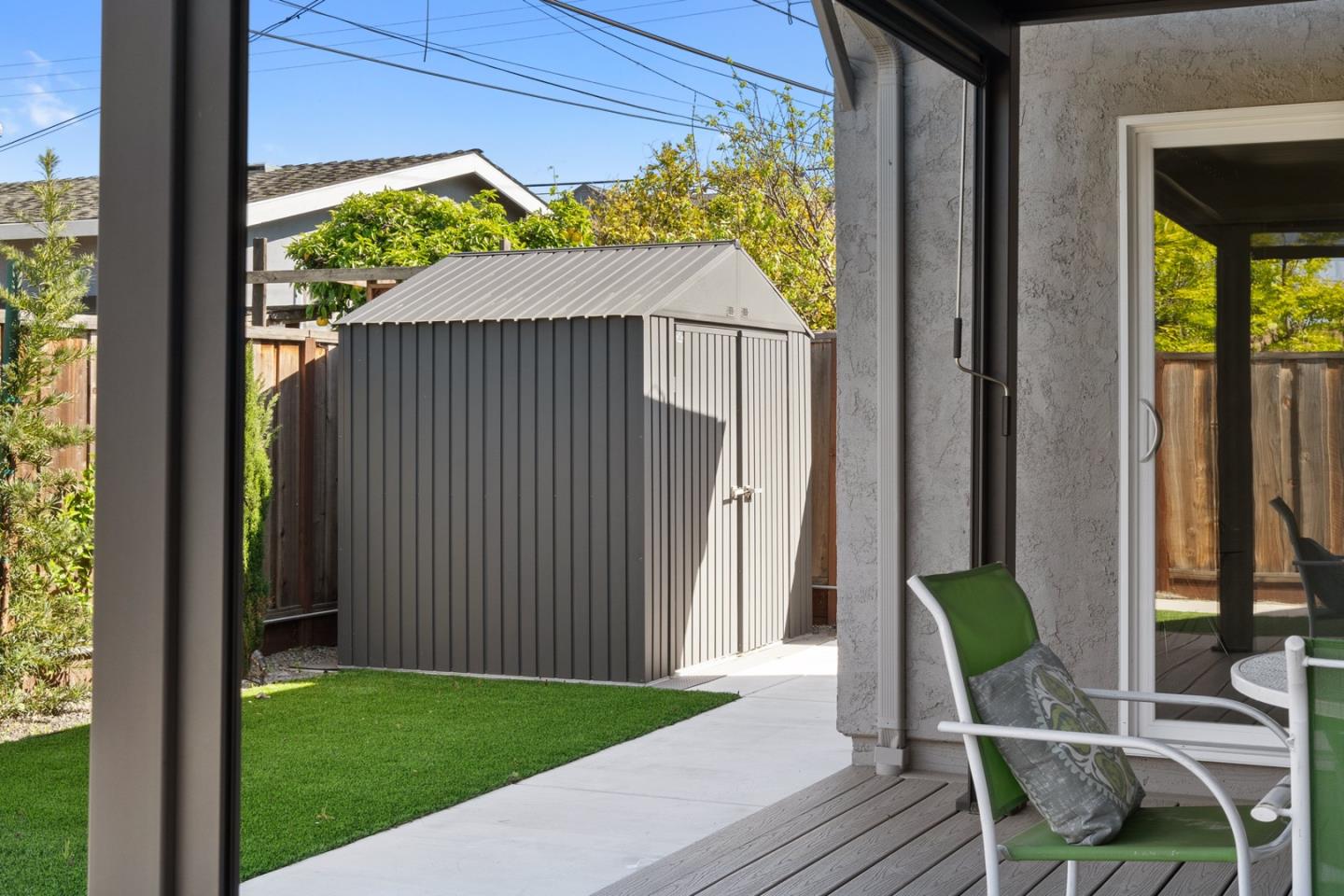 642 San Patricio AVE