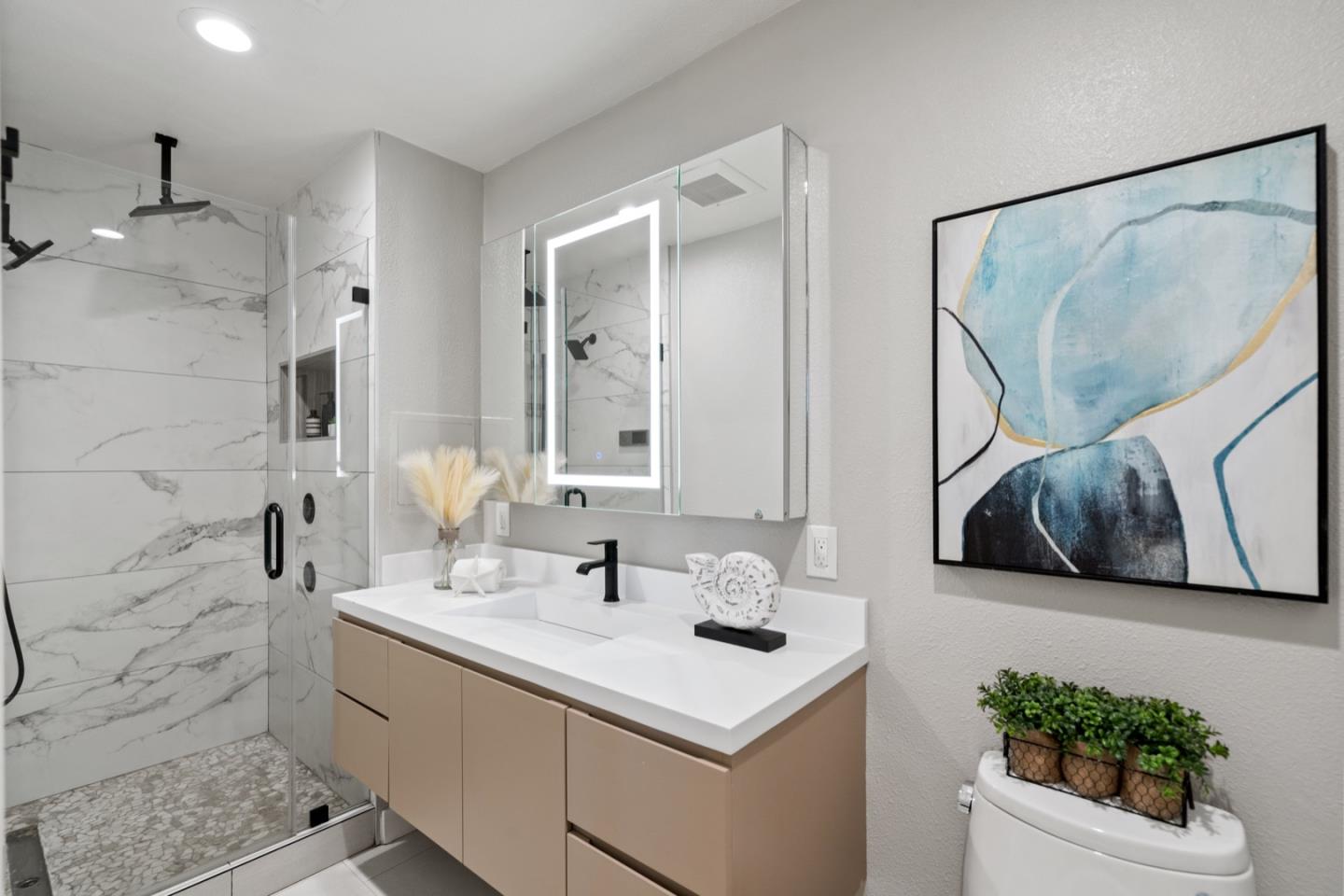 642 San Patricio AVE