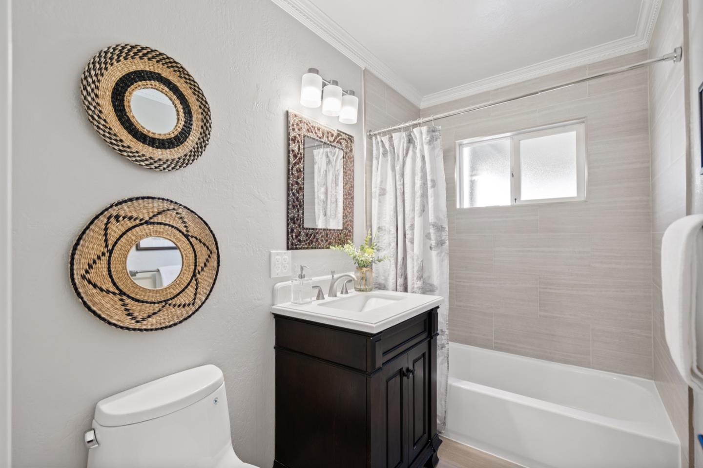 642 San Patricio AVE