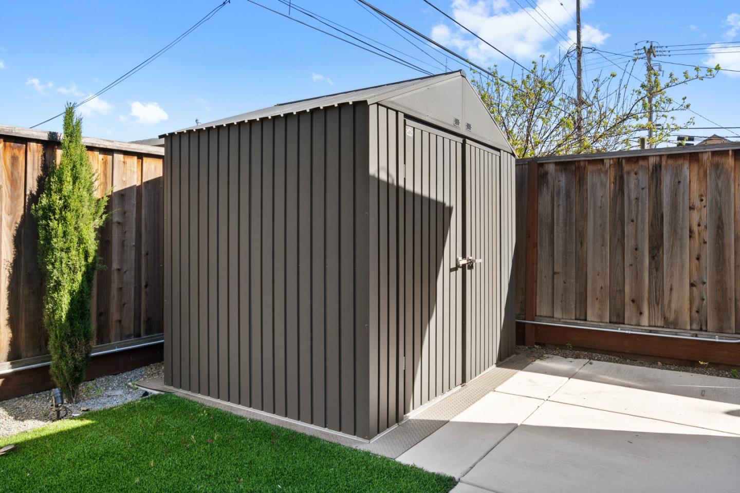 642 San Patricio AVE