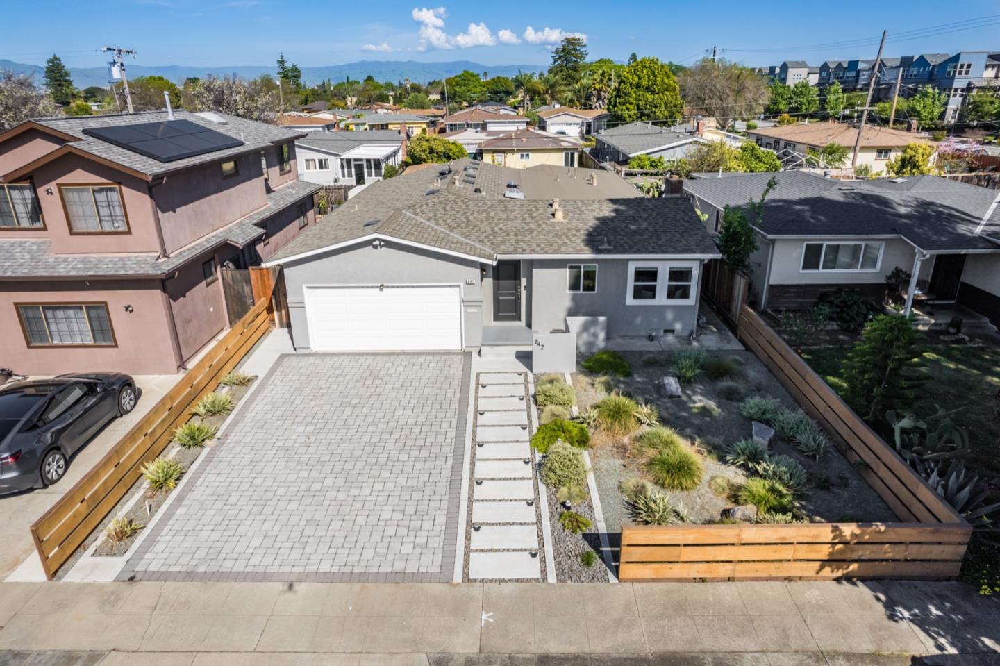 642 San Patricio AVE